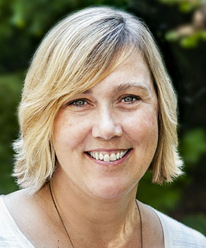 Headshot of Heather McPhillips